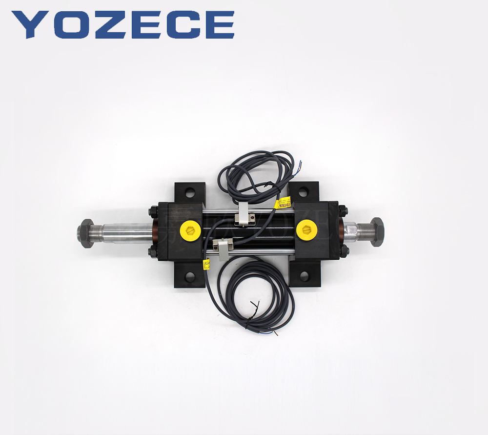 MPHM.C.LA Tie-rod Cylinder with Radial Foot Mount, Double Shaft and Inductive Function